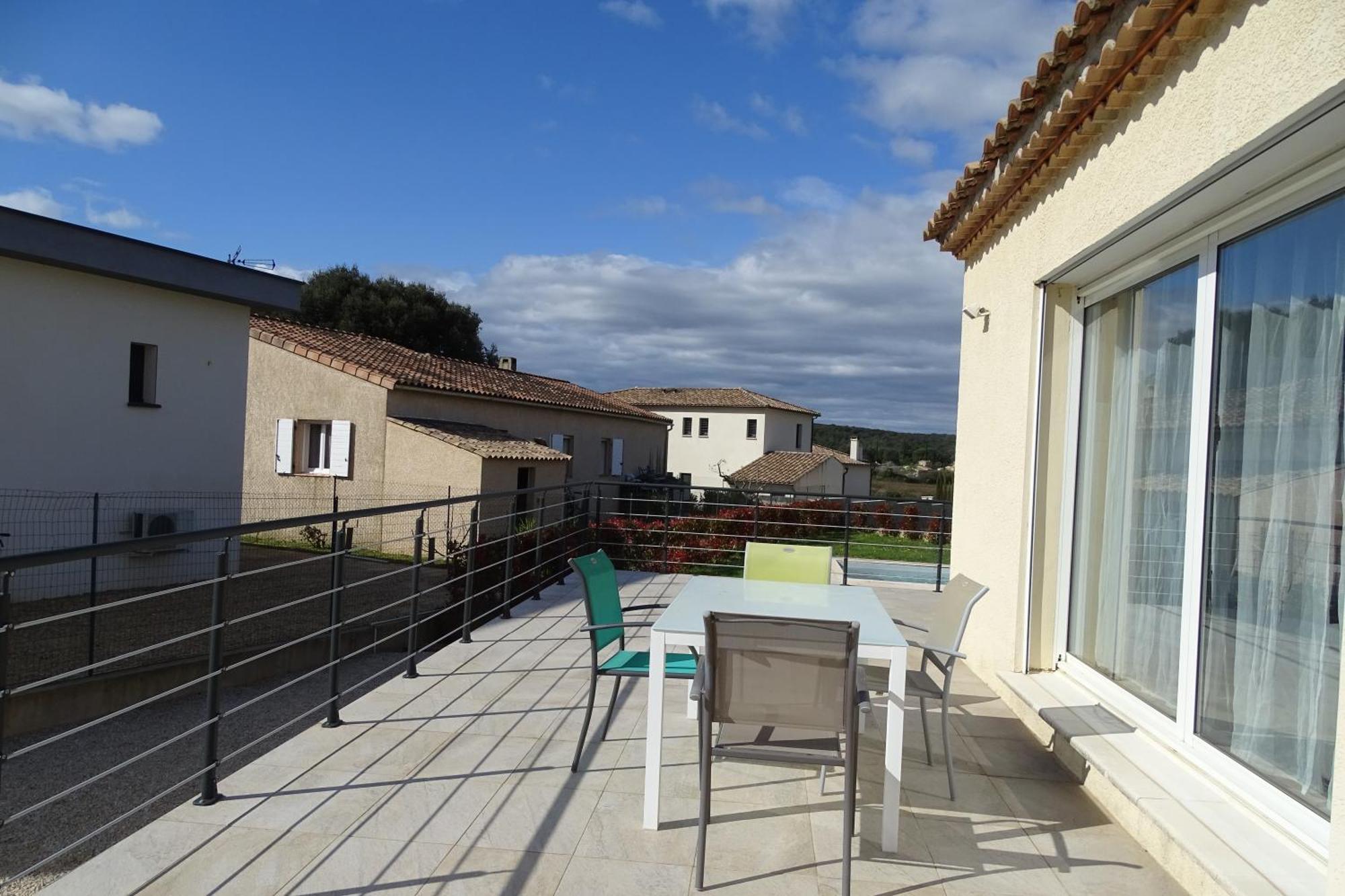 Villa Familiale Avec Piscine, Jardin A 10 Mn D'Uzes Flaux Buitenkant foto